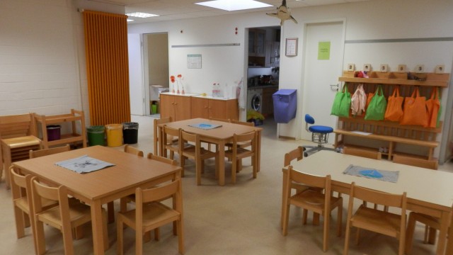 Garderobe und Essbereich